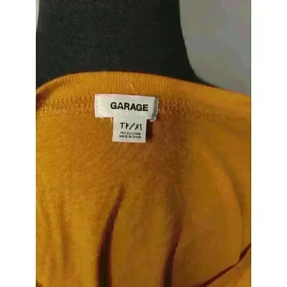 garage brand tshirt xs gold color - Picture 3 of 3
